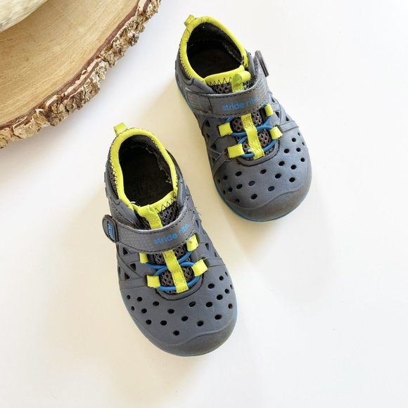 Stride Rite Other - Stride Rite Phibian Made 2 Play Water Friendly Shoes | Size 6
